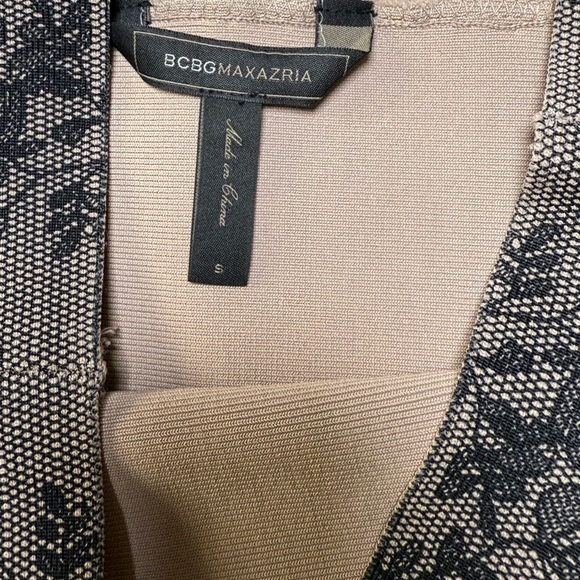 BCBG MaxAzria Scarlett Skirt Nude Combo with Black Lace Overlay Size Small - Picture 4 of 4